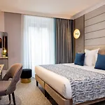 Hotel Nude - Color Vision Parigi