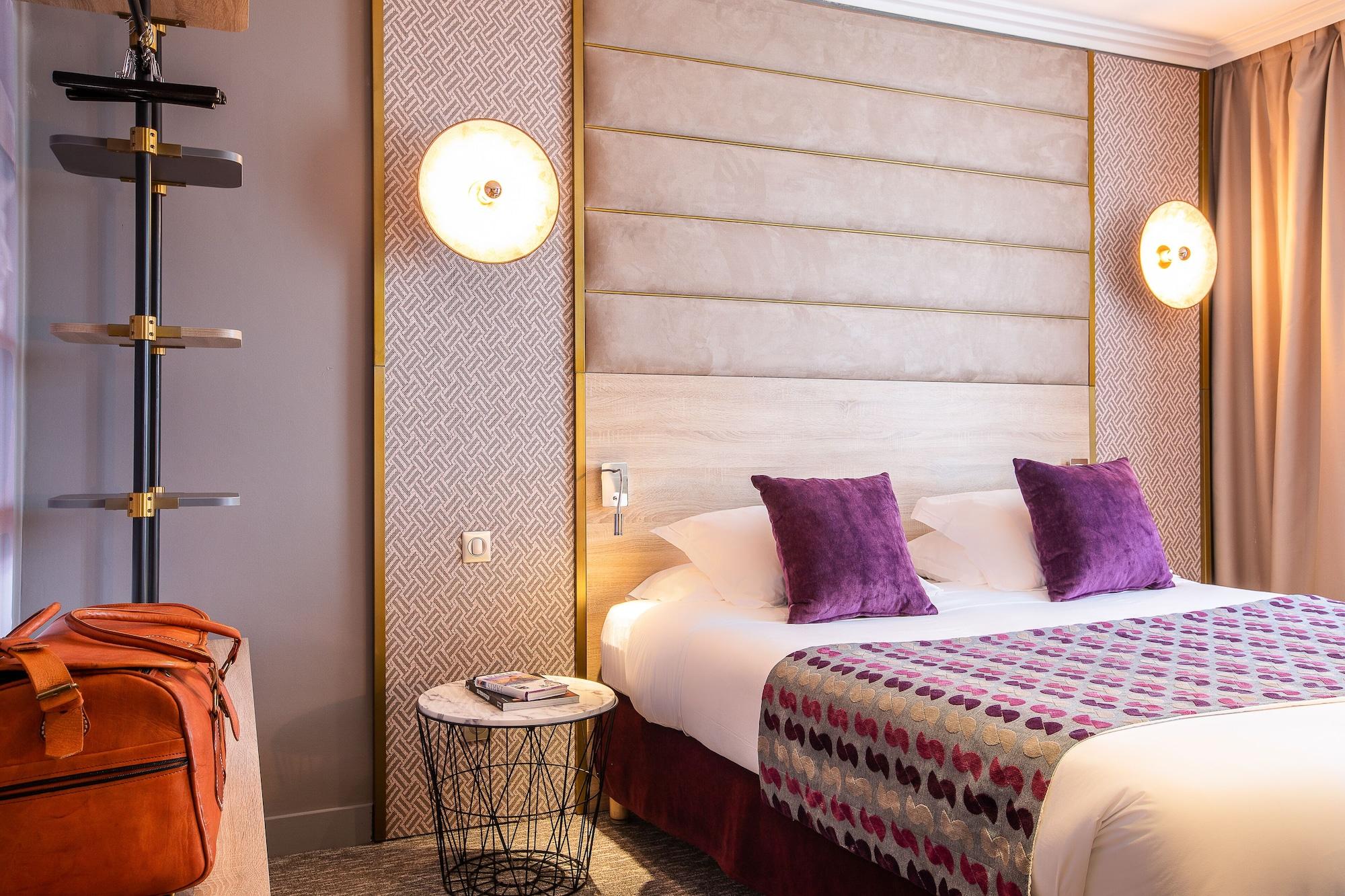 Hotel Nude - Color Vision 4*