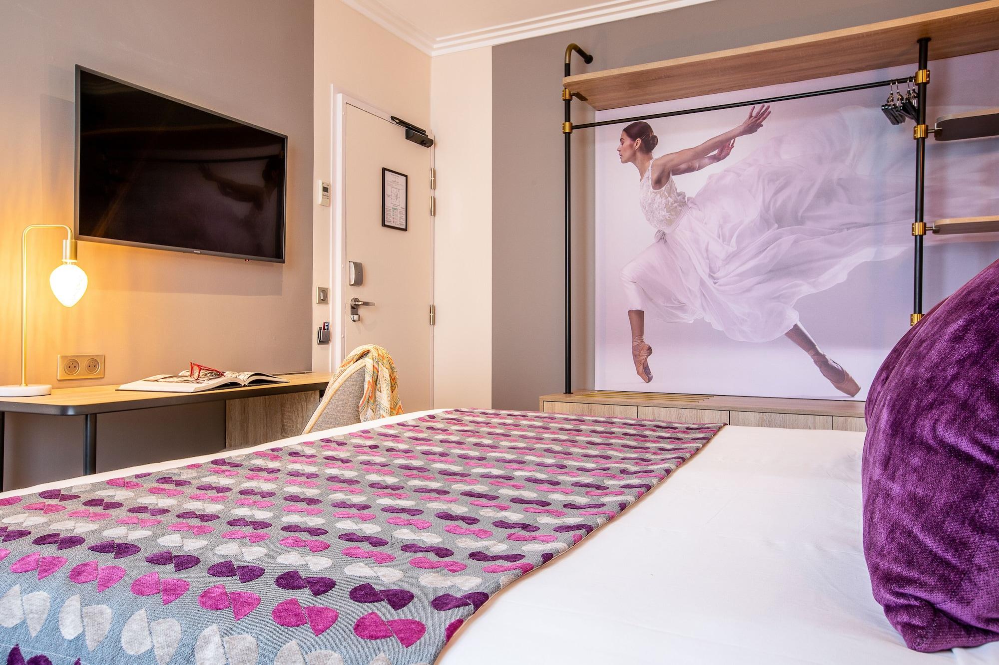 Nude - Color Vision Paris