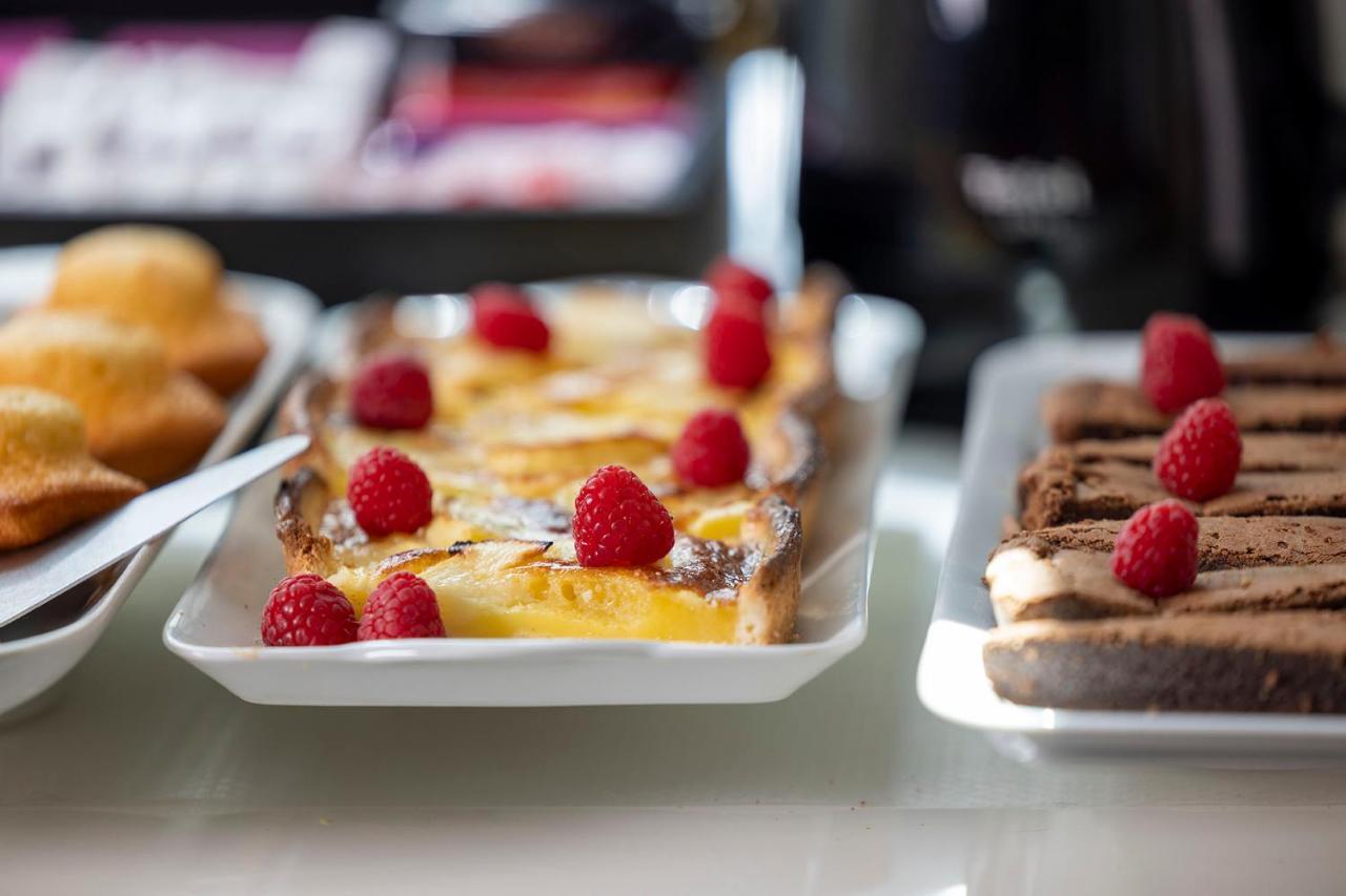 Nude - Color Vision 4*