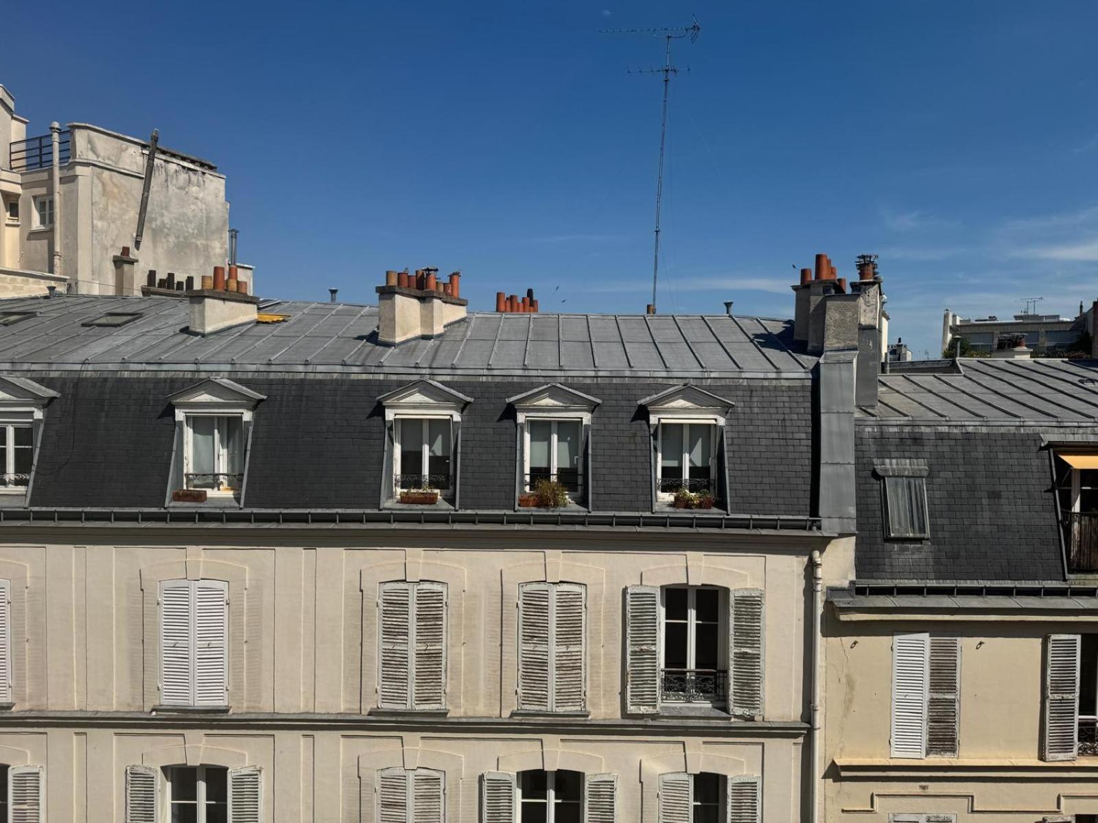 Hotel Nude - Color Vision 4*