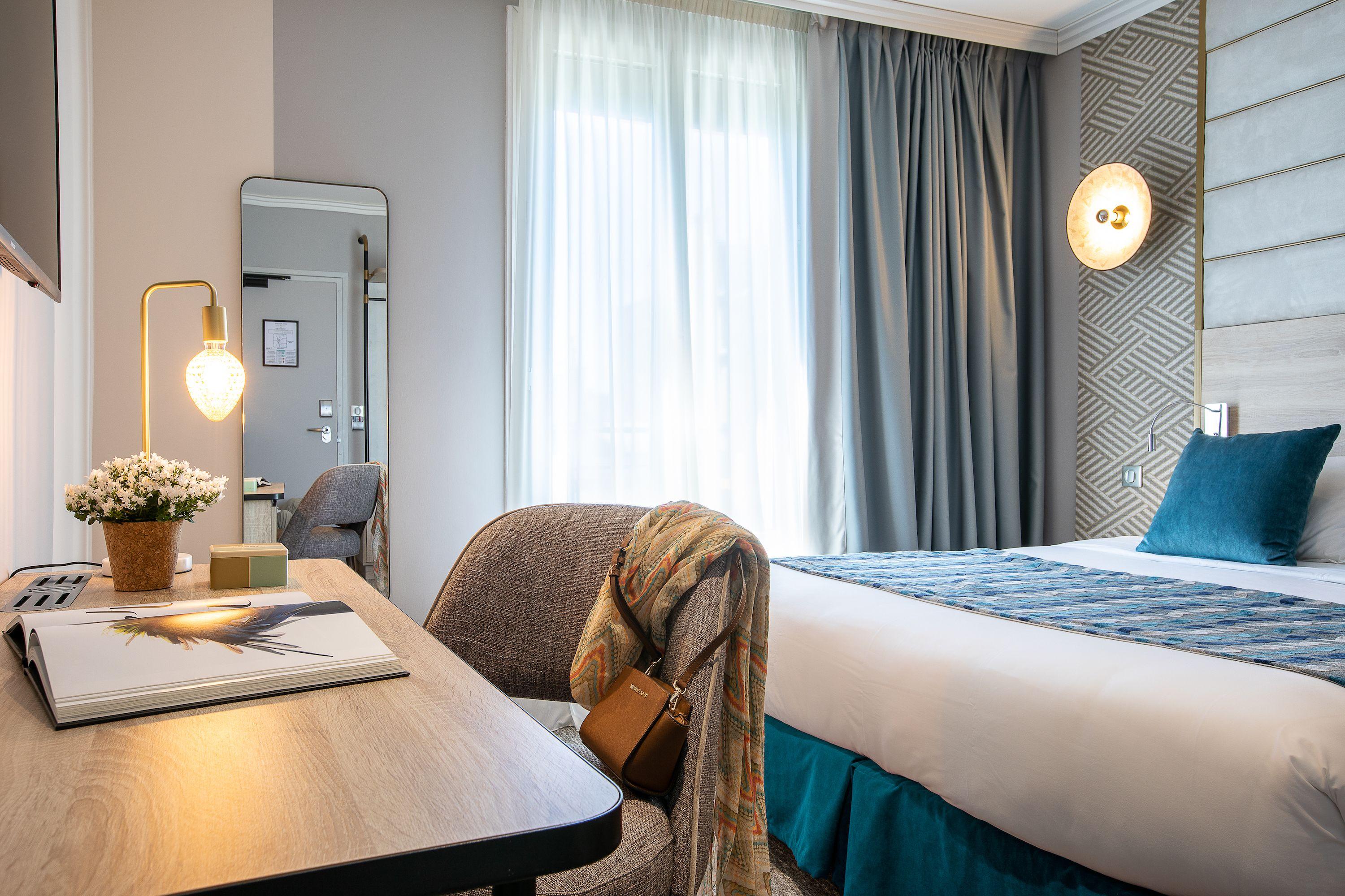 Hotel Nude - Color Vision 4*