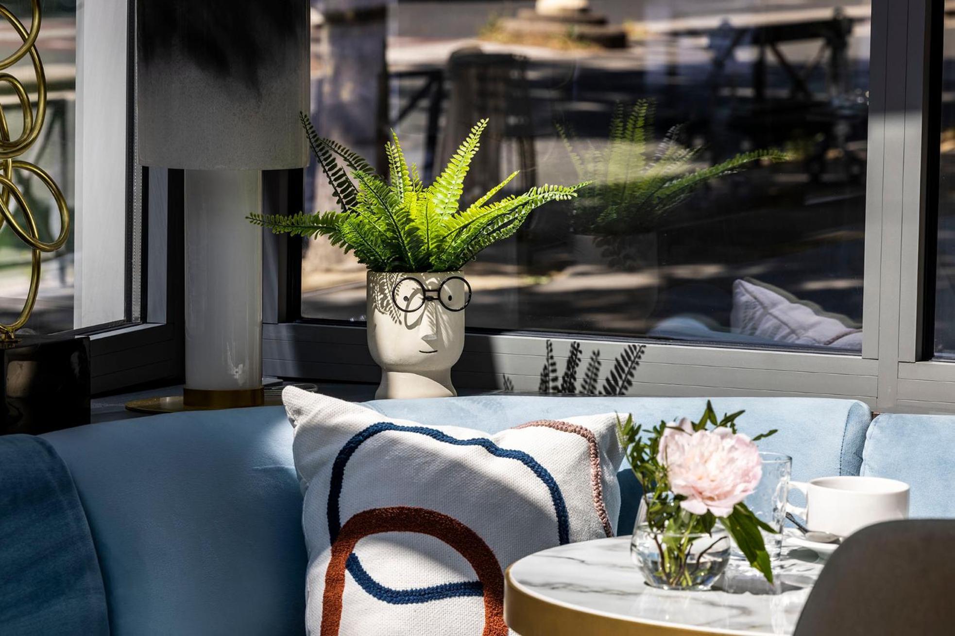 Nude - Color Vision 4*