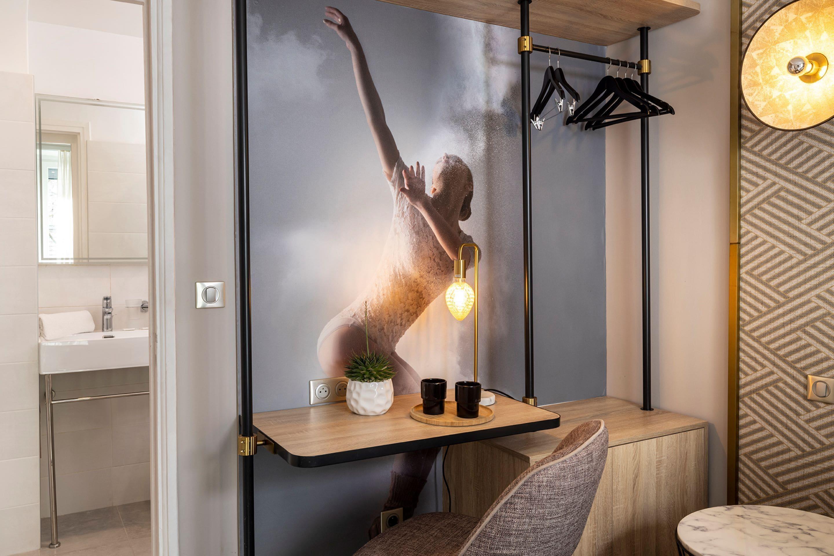 Nude - Color Vision Paris