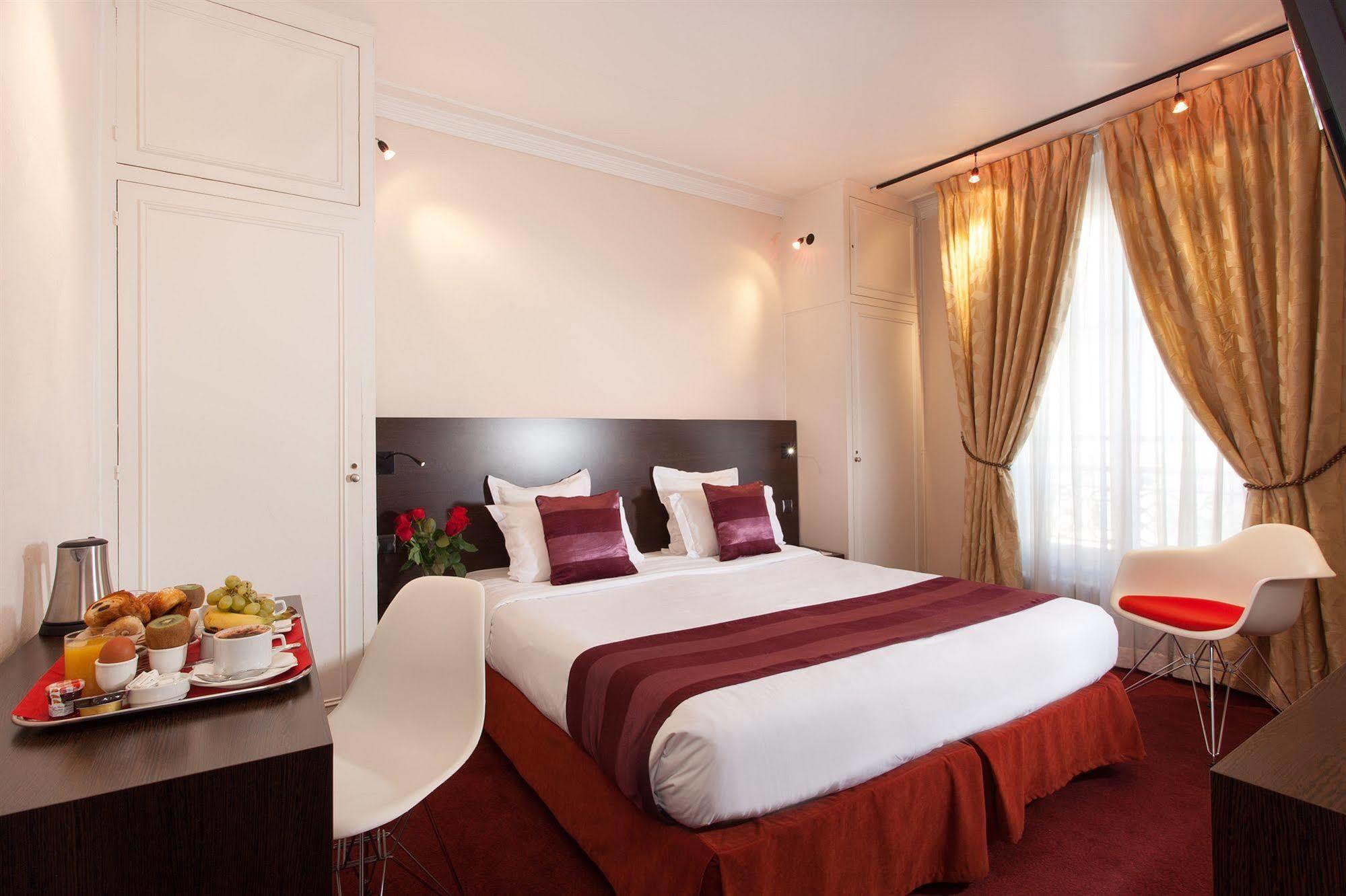 Nude - Color Vision 4*