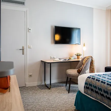 Nude - Color Vision Paris
