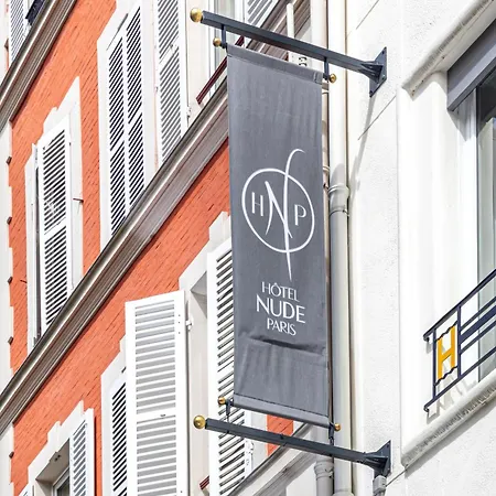 Nude - Color Vision Hotel Paris